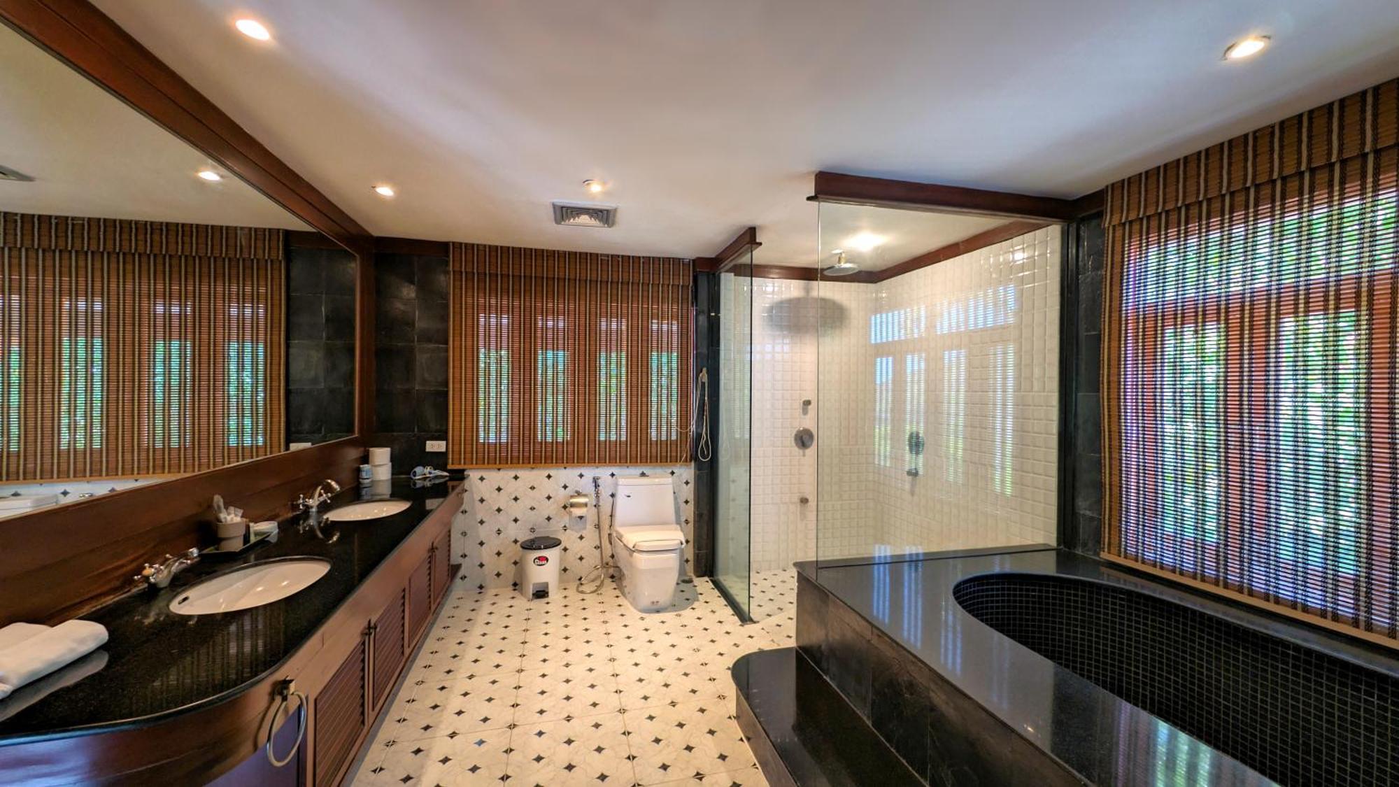 Nakawanna Villa Phuket ภายนอก รูปภาพ